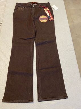Curvy Fit Women's Boot Cut Jeans - Brown